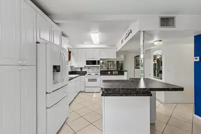 7515 NW 79th Avenue #109, Tamarac, FL 33321 - Photo 21