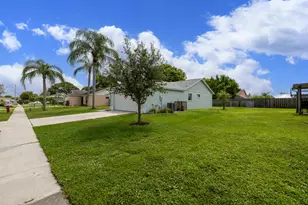 1322 Denlow Ln, Royal Palm Beach, FL 33411 - Photo 43
