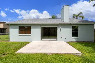 1322 Denlow Ln, Royal Palm Beach, FL 33411 - Photo 25