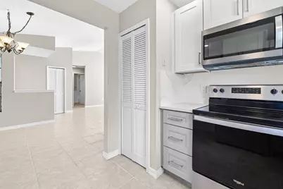 1322 Denlow Lane, Royal Palm Beach, FL 33411 - Photo 9