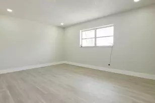 8090 NW 12th St, Margate, FL 33063 - Photo 23