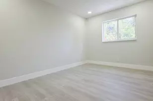 8090 NW 12th St, Margate, FL 33063 - Photo 17