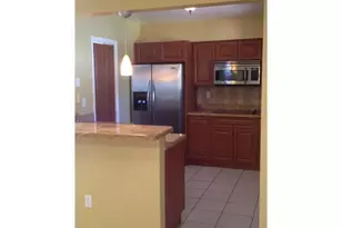 8841 NW 14th St, Pembroke Pines, FL 33024 - Photo 3