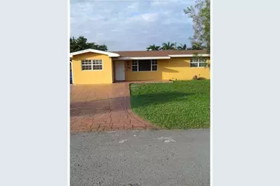 8841 NW 14th Street, Pembroke Pines, FL 33024 - Photo 1
