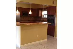 8841 NW 14th St, Pembroke Pines, FL 33024 - Photo 3