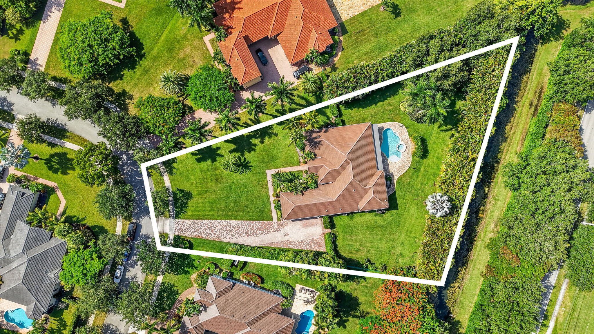 3143 SW 141st Terrace - 3143 SW 141st Terrace, Davie, FL 33330 Luxury Property | Jose Angel Pina