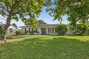 2421 NW 114th Ave, Coral Springs, FL 33065 - Photo 5
