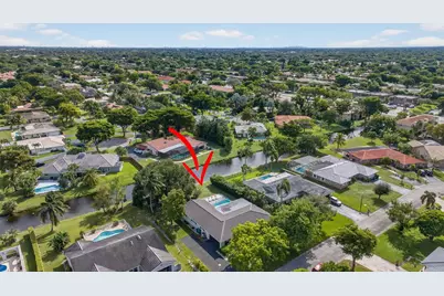 2421 NW 114th Avenue, Coral Springs, FL 33065 - Photo 15