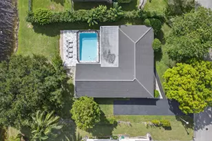 2421 NW 114th Ave, Coral Springs, FL 33065 - Photo 3