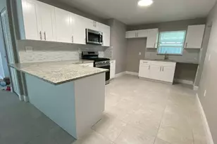 9121 Bamboo Dr, Palm Beach Gardens, FL 33410 - Photo 1