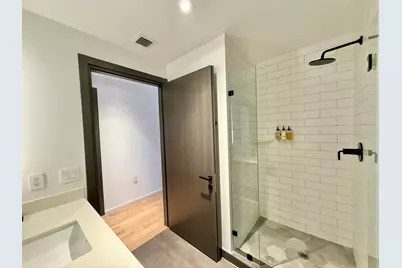 398 NE 5th Street #3907, Miami, FL 33132 - Photo 5