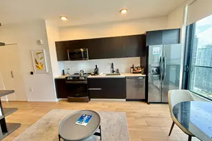 398 NE 5th St, Miami, FL 33132 - Photo 17