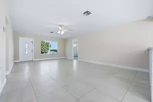 5920 Lake Osborne Dr, Lake Worth, FL 33461 - Photo 7
