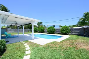 5920 Lake Osborne Dr, Lake Worth, FL 33461 - Photo 9