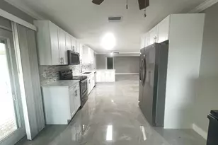 4585 Betelnut St, Boca Raton, FL 33428 - Photo 5