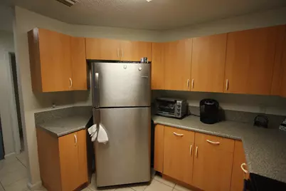 945 Imperial Lake Road, West Palm Beach, FL 33413 - Photo 11