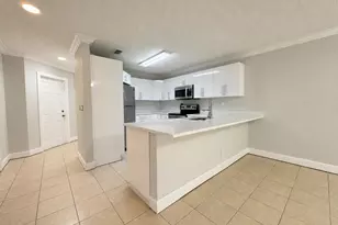 945 Imperial Lake Rd, West Palm Beach, FL 33413 - Photo 9