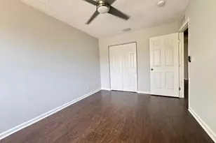 945 Imperial Lake Rd, West Palm Beach, FL 33413 - Photo 15