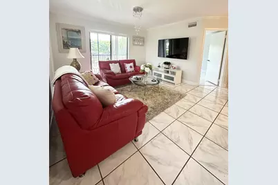 588 Trace Circle #211, Deerfield Beach, FL 33441 - Photo 13