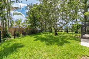 1738 Lindsey Ct, Wellington, FL 33414 - Photo 55