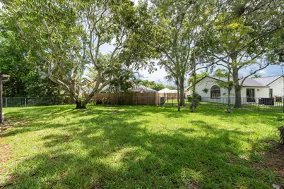 1738 Lindsey Court, Wellington, FL 33414 - Photo 57