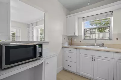 142 Kent I, West Palm Beach, FL 33417 - Photo 3