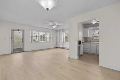 142 Kent I, West Palm Beach, FL 33417 - Photo 1