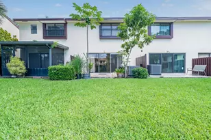 3727 Carambola Cir N, Coconut Creek, FL 33066 - Photo 17