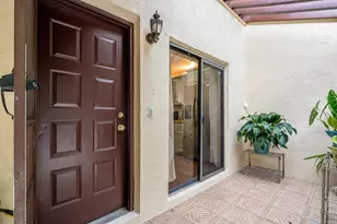 3727 Carambola Cir N, Coconut Creek, FL 33066 - Photo 23
