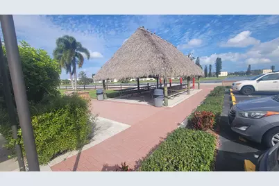 2031 Exeter, Boca Raton, FL 33434 - Photo 31