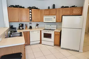 8913 Sandshot Ct, Port Saint Lucie, FL 34986 - Photo 5