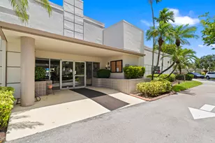 9305 Flynn Cir, Boca Raton, FL 33496 - Photo 13