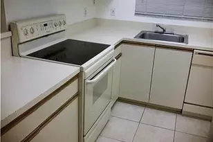 601 Cypress Lake Blvd, Deerfield Beach, FL 33064 - Photo 7