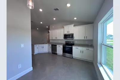 5747 Waterstone Boulevard, Fort Pierce, FL 34951 - Photo 5