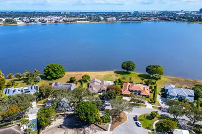 2308 Embassy Drive, West Palm Beach, FL 33401 - Photo 33