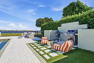 2308 Embassy Dr, West Palm Beach, FL 33401 - Photo 25