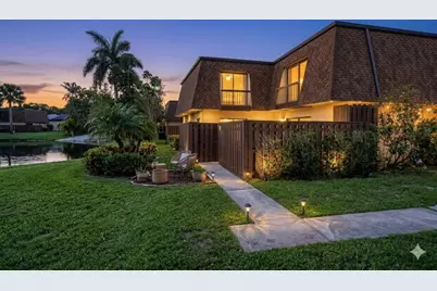 110 N Delaware Boulevard #15d, Jupiter, FL 33458 - Photo 1