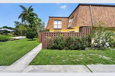 110 N Delaware Boulevard #15d, Jupiter, FL 33458 - Photo 3
