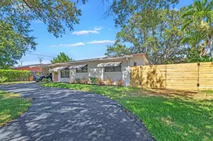 1304 SE 2nd Ave, Deerfield Beach, FL 33441 - Photo 1