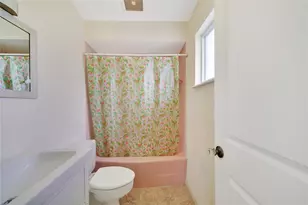 2701 Middle River Dr, Fort Lauderdale, FL 33306 - Photo 15
