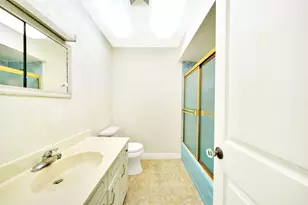 2701 Middle River Dr, Fort Lauderdale, FL 33306 - Photo 43