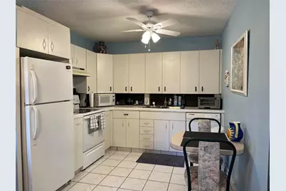 4030 Hythe B #4030, Boca Raton, FL 33434 - Photo 17