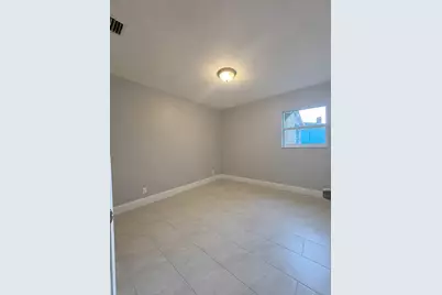 1321 W 3rd Street, Riviera Beach, FL 33404 - Photo 9
