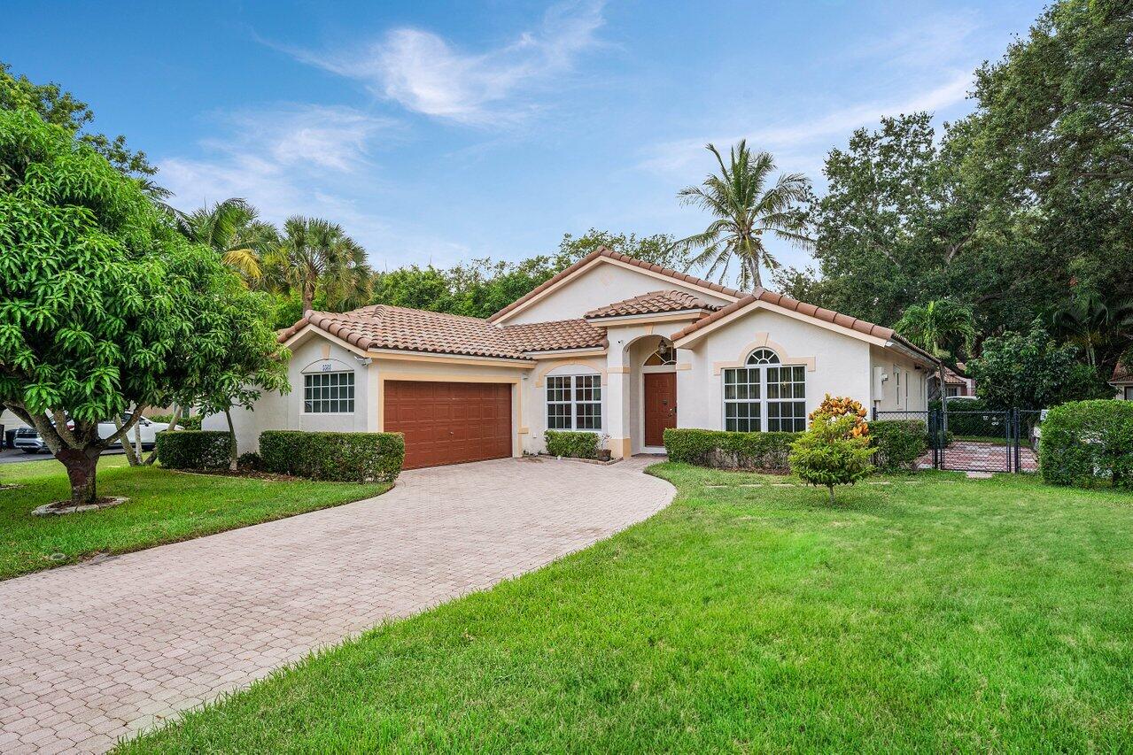 5563 NW 41st Ave - 5563 NW 41st Ave, Coconut Creek, FL 33073 Luxury Property | Jose Angel Pina