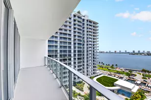 220 Lake Shore Dr, Lake Park, FL 33403 - Photo 9