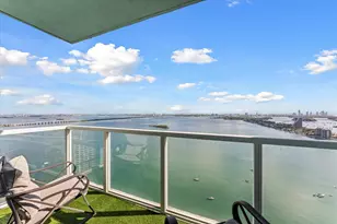 1900 N Bayshore Dr, Miami, FL 33132 - Photo 7