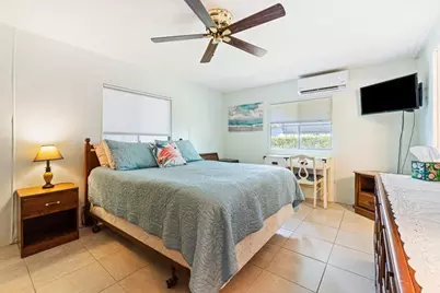 5389 NW 3rd Avenue, Deerfield Beach, FL 33064 - Photo 15