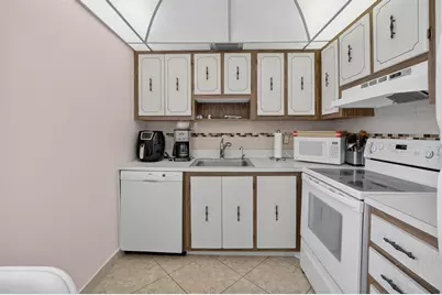 809 Normandy Q #809, Delray Beach, FL 33484 - Photo 13