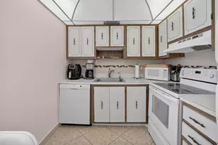 809 Normandy Q, Delray Beach, FL 33484 - Photo 13