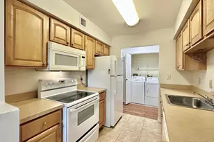 9877 Westview Dr, Coral Springs, FL 33076 - Photo 13
